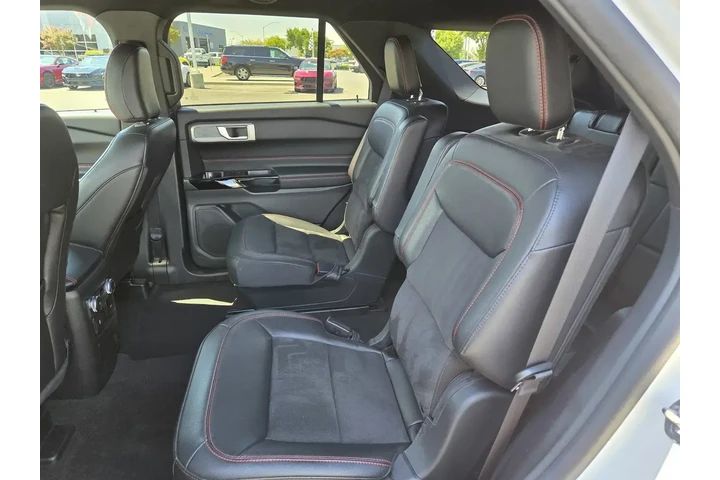 $35298 : Ford Explorer 2022 AWD ST-Line image 10