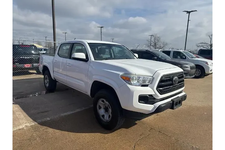$27995 : Toyota Tacoma 2018 4x4 TRD P image 2