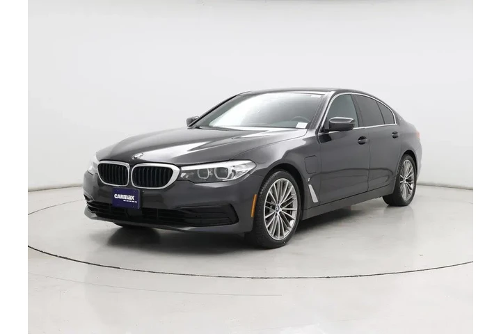 $18998 : BMW 5 Series 2019 530e iPerf image 4