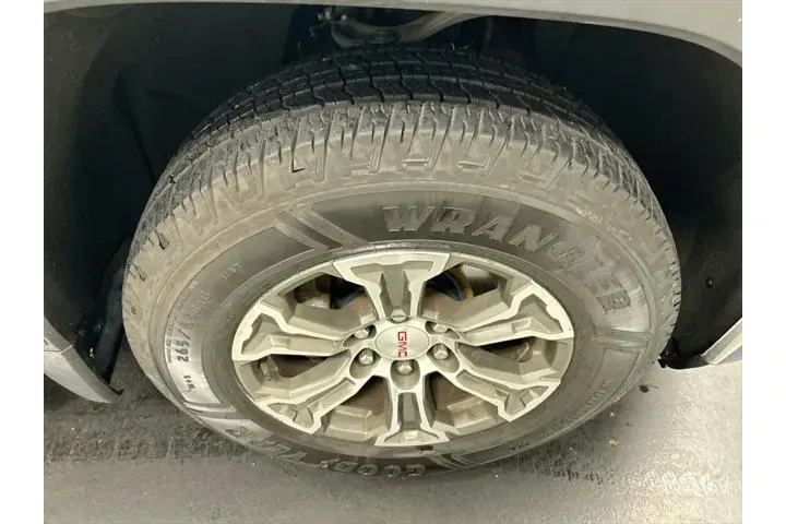 $30126 : GMC Sierra 1500 2020 4x4 SLE image 8