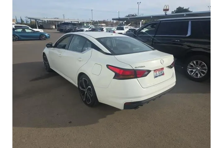 $19800 : Nissan Altima 2023 2.5 SR 4d image 4