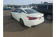 $19800 : Nissan Altima 2023 2.5 SR 4d thumbnail
