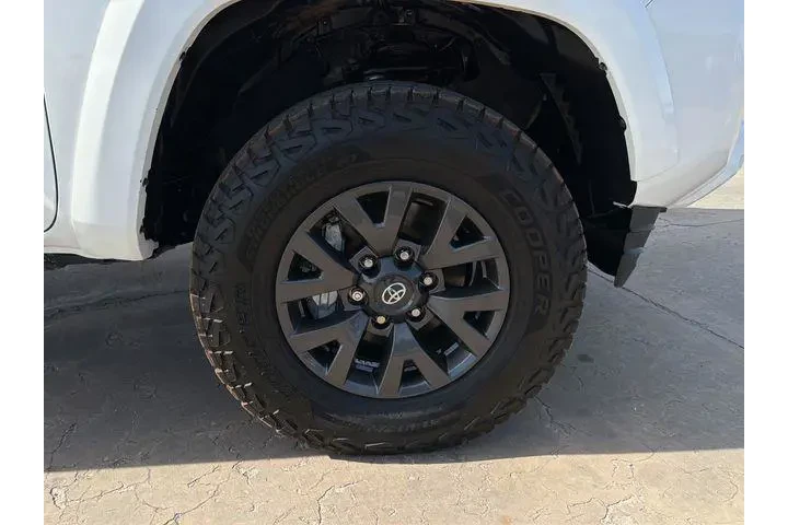 $9999 : Jeep Wrangler Unlimited 2014 image 9