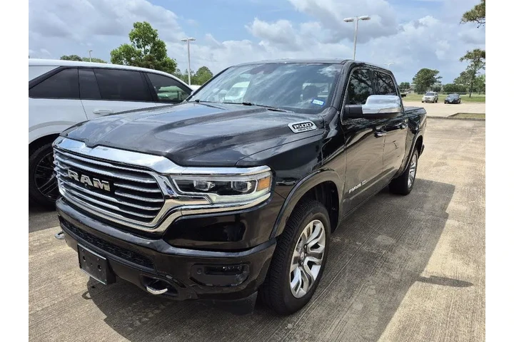 $33196 : Ram 1500 2020 4x4 Laramie Lo image 1