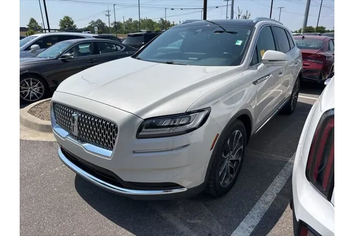 $28955 : Lincoln Nautilus 2021 Reserv image 1
