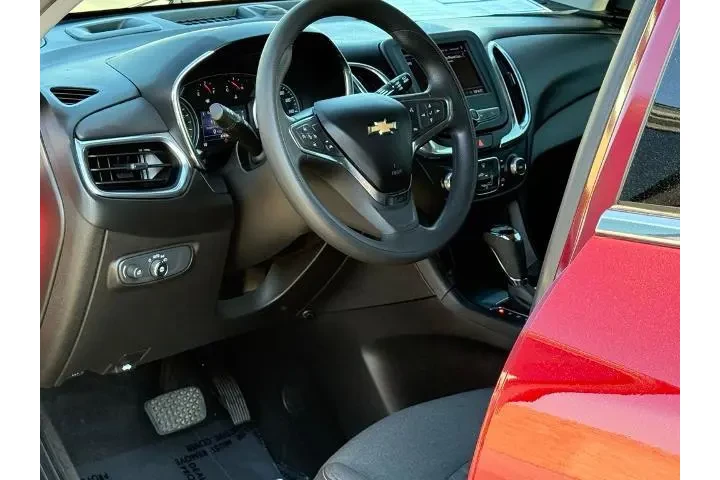 $17129 : Chevrolet Equinox 2020 LT 4d image 6