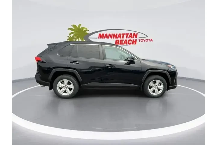 $27981 : Toyota RAV4 2019 XLE 4dr SUV image 8