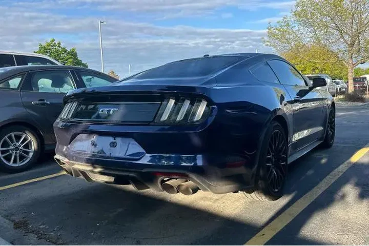 $34995 : Ford Mustang 2020 GT 2dr Fas image 4
