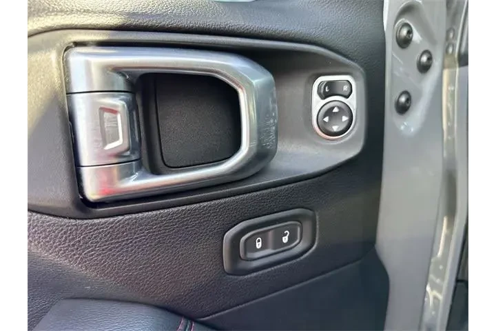 $33791 : Jeep Wrangler Unlimited 2019 image 10