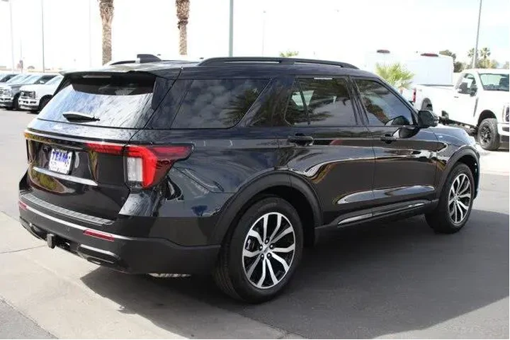 $39713 : Ford Explorer 2025 ST-Line 4 image 8