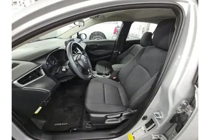 $19002 : Toyota Corolla 2024 LE 4dr S image 8