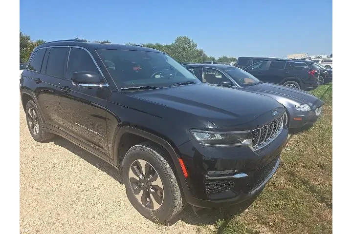 $24339 : Jeep Grand Cherokee 2022 4x4 image 4