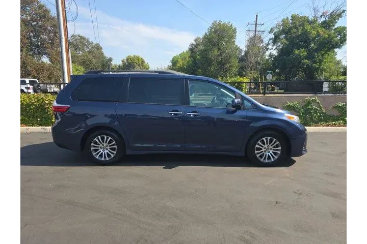 $26995 : Toyota Sienna 2019 XLE 7-Pas image 3