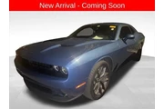 $23740 : Dodge Challenger 2023 SXT 2d thumbnail