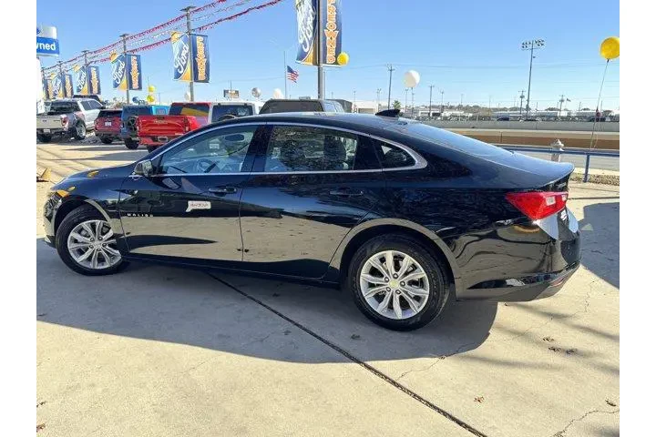 $19061 : Chevrolet Malibu 2024 LT 4dr image 10