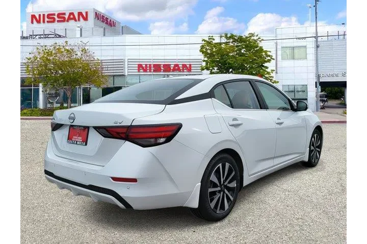 $23815 : Nissan Sentra 2025 SV 4dr Se image 6