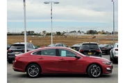 $17500 : Chevrolet Malibu 2024 LT 4dr thumbnail