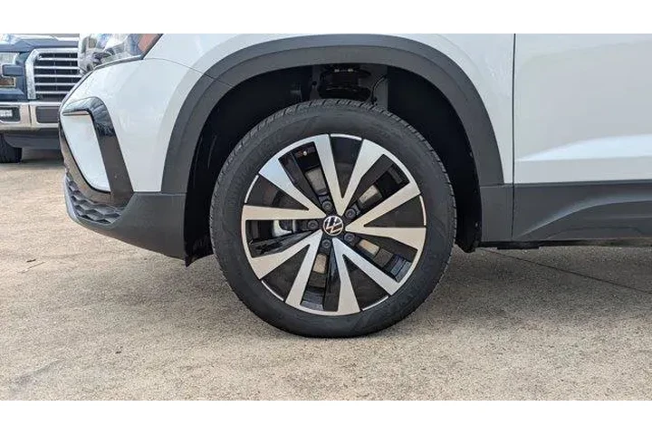$21295 : Volkswagen Taos 2024 SE 4dr image 10