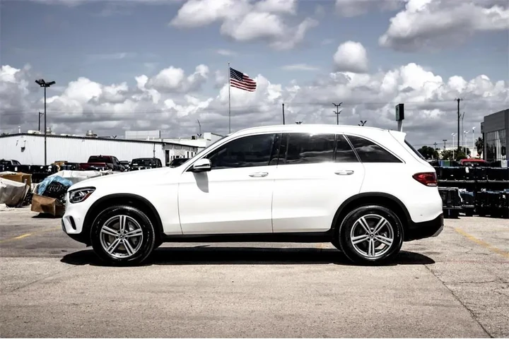 $27999 : Mercedes-Benz GLC 2022 GLC 3 image 8