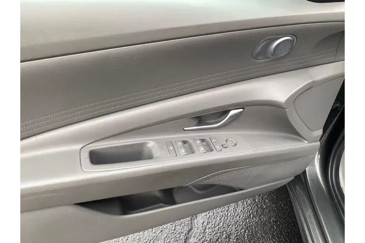 $16299 : Hyundai ELANTRA 2024 SEL 4dr image 3