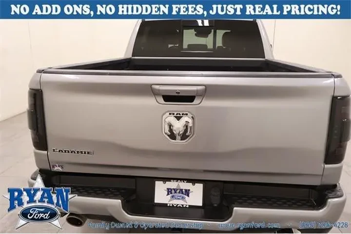 Ram 1500 2024 4x4 Laramie 4d image 4