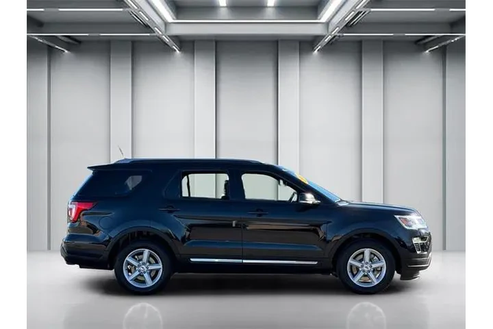 $16885 : Ford Explorer 2018 XLT 4dr S image 6