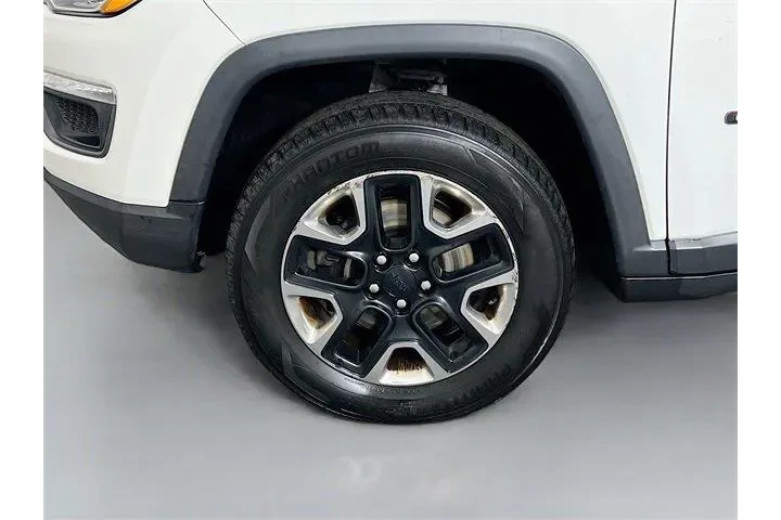 $11975 : Jeep Compass 2017 4x4 Trailh image 10