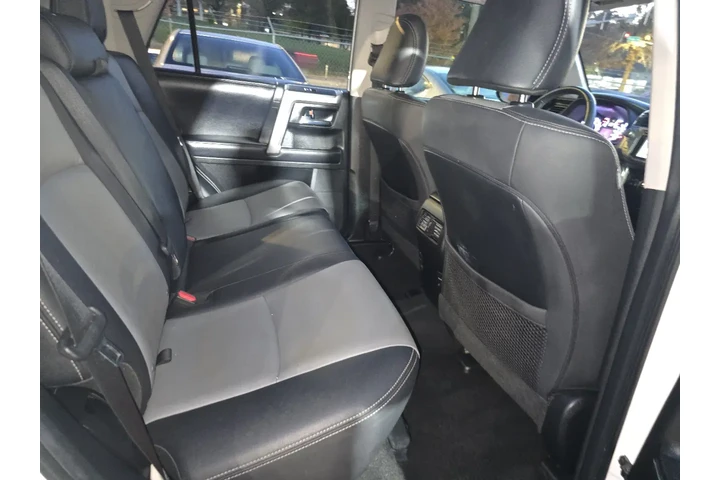 $23000 : 2019 4Runner SR5 4WD image 8