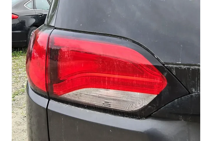 $26354 : Chrysler Voyager 2023 LX 4dr image 9