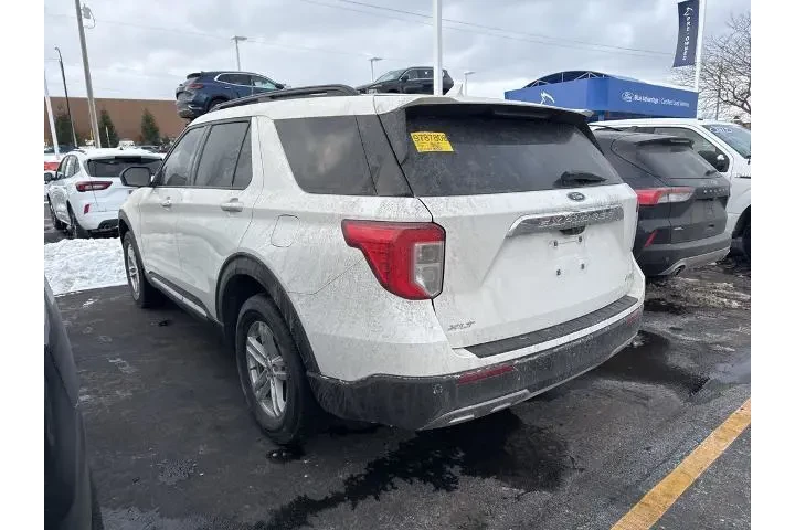 $28137 : Ford Explorer 2022 AWD XLT 4 image 6