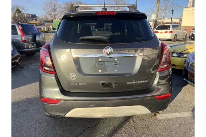 $8900 : 2018 Encore Preferred image 6