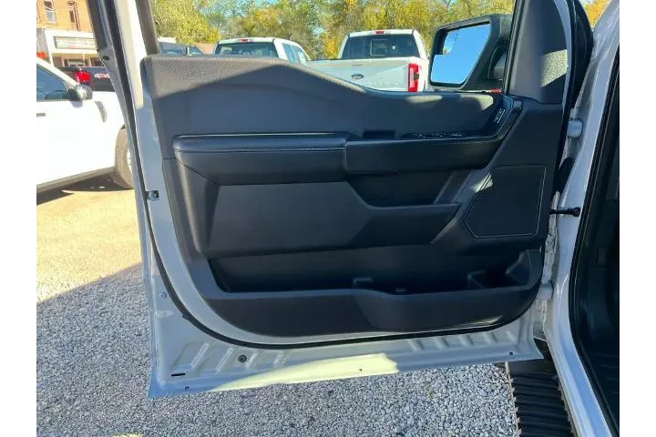 $39400 : Ford F-150 2023 4x4 XL 4dr S image 10