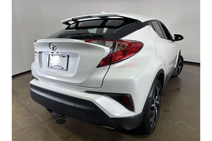 $18864 : Silver Certified 2018 C-HR XLE image 10