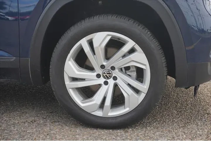 $29995 : Volkswagen Atlas 2023 AWD V6 image 5