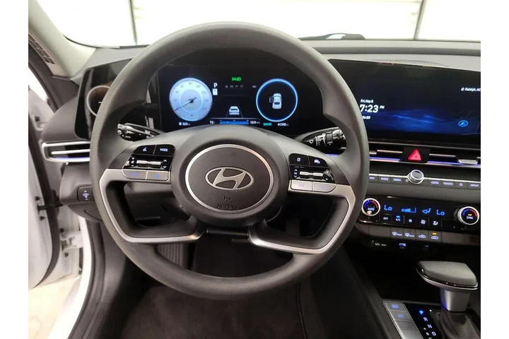 $20998 : Hyundai ELANTRA 2024 SEL 4dr image 10