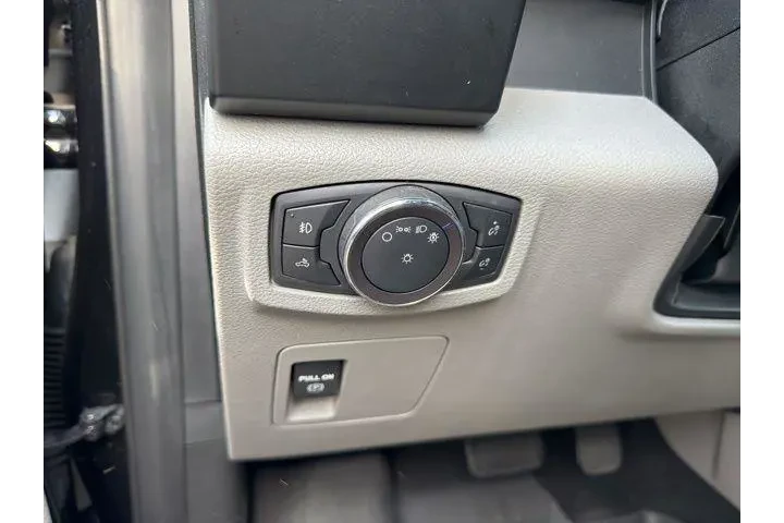 $25992 : Ford F-150 2019 4x2 XL 4dr S image 7