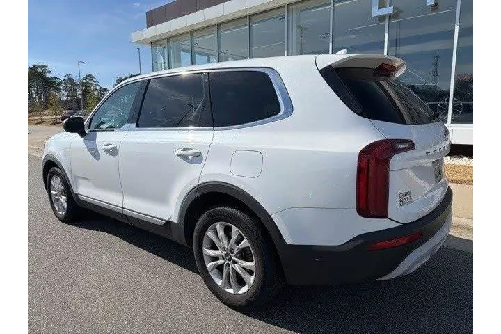 $14960 : Kia Telluride 2020 AWD LX 4d image 3