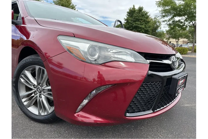 $17500 : Silver Certified2016 Camry SE image 7