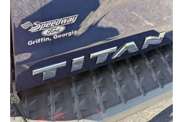 $31991 : Nissan Titan 2023 4x2 SV 4dr image 8