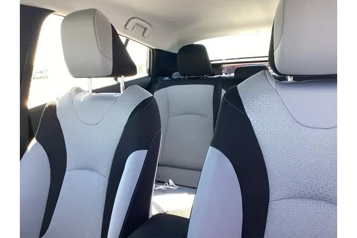 $26000 : Toyota Prius 2022 XLE 4dr Ha image 8