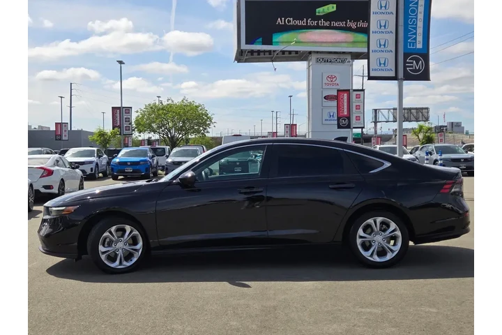 $23705 : Honda Accord 2024 LX 4dr Sed image 4
