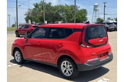 $15569 : Kia Soul 2022 LX 4dr Crossov thumbnail