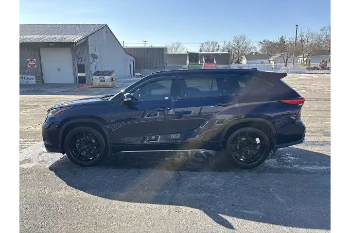 $33990 : Toyota Highlander 2021 AWD X image 3