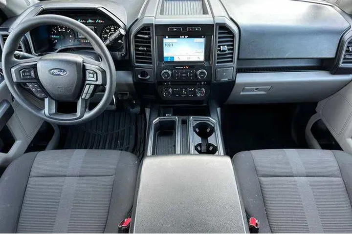 $23731 : Ford F-150 2017 4x2 Lariat 4 image 5