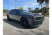 $14950 : Dodge Challenger 2018 SXT Pl thumbnail