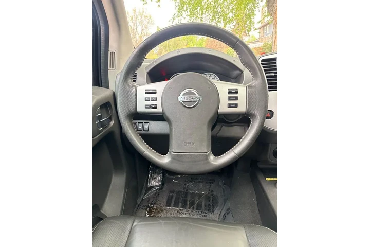 $26995 : 2021 Frontier Crew Cab PRO-4X image 8