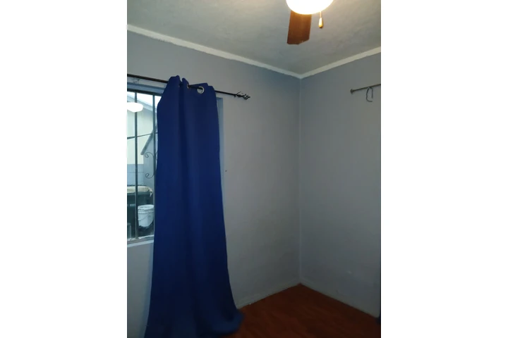 $1000 : 1 recamara image 1