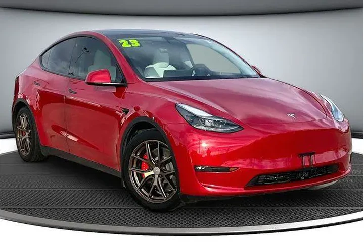 $34000 : Tesla Model Y 2023 AWD Perfo image 3