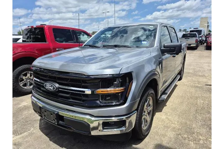$38096 : Ford F-150 2024 4x2 XLT 4dr image 1