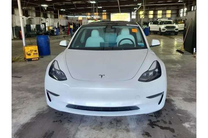 $23990 : Tesla Model 3 2023 4dr Sedan image 2